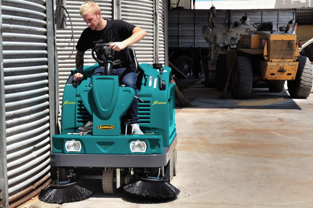 Veegmachine kopen bij Themmen Heftrucks
